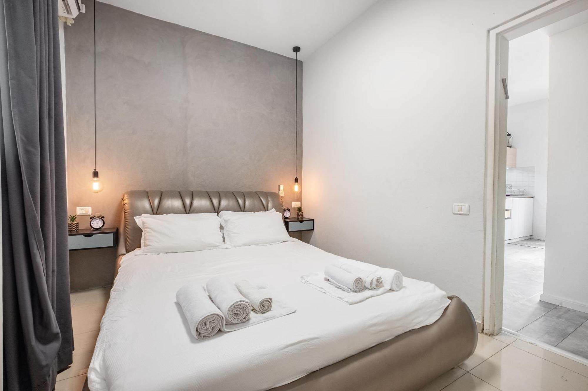 Premium 1Bd Apartment Near The Beach W/Balcony Tel-Aviv Kültér fotó
